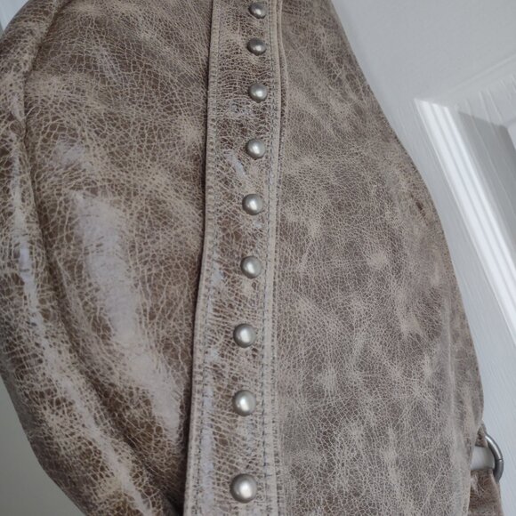 Gorgeous studded leather crossbody purse - moto - western - saddlebag style NEW - Picture 4 of 11